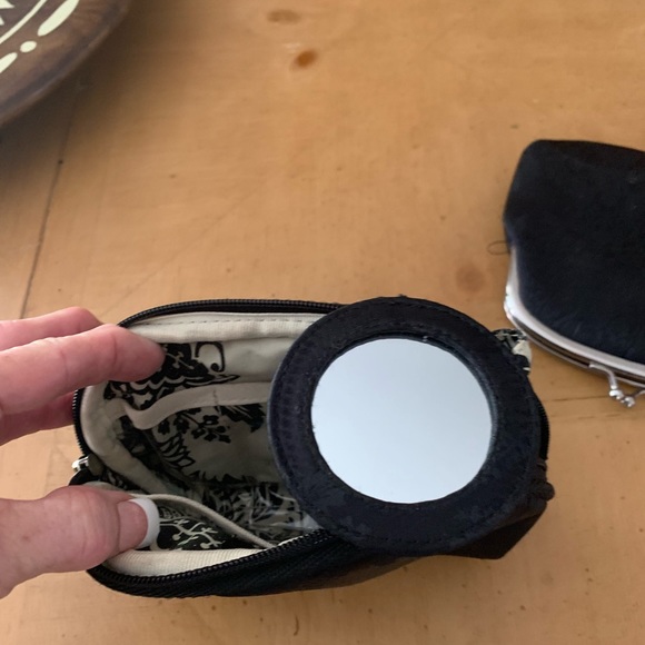 3 bags 1)Jewelry, 2)makeup & 3) credit cards & $$$ - Picture 1 of 5